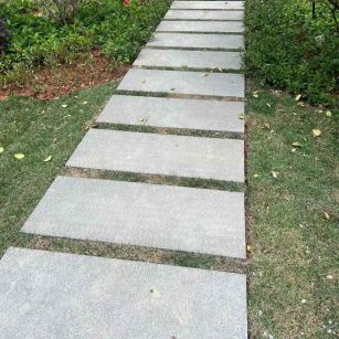 衡水 芝麻黑小区踏步、汀步石铺装效果