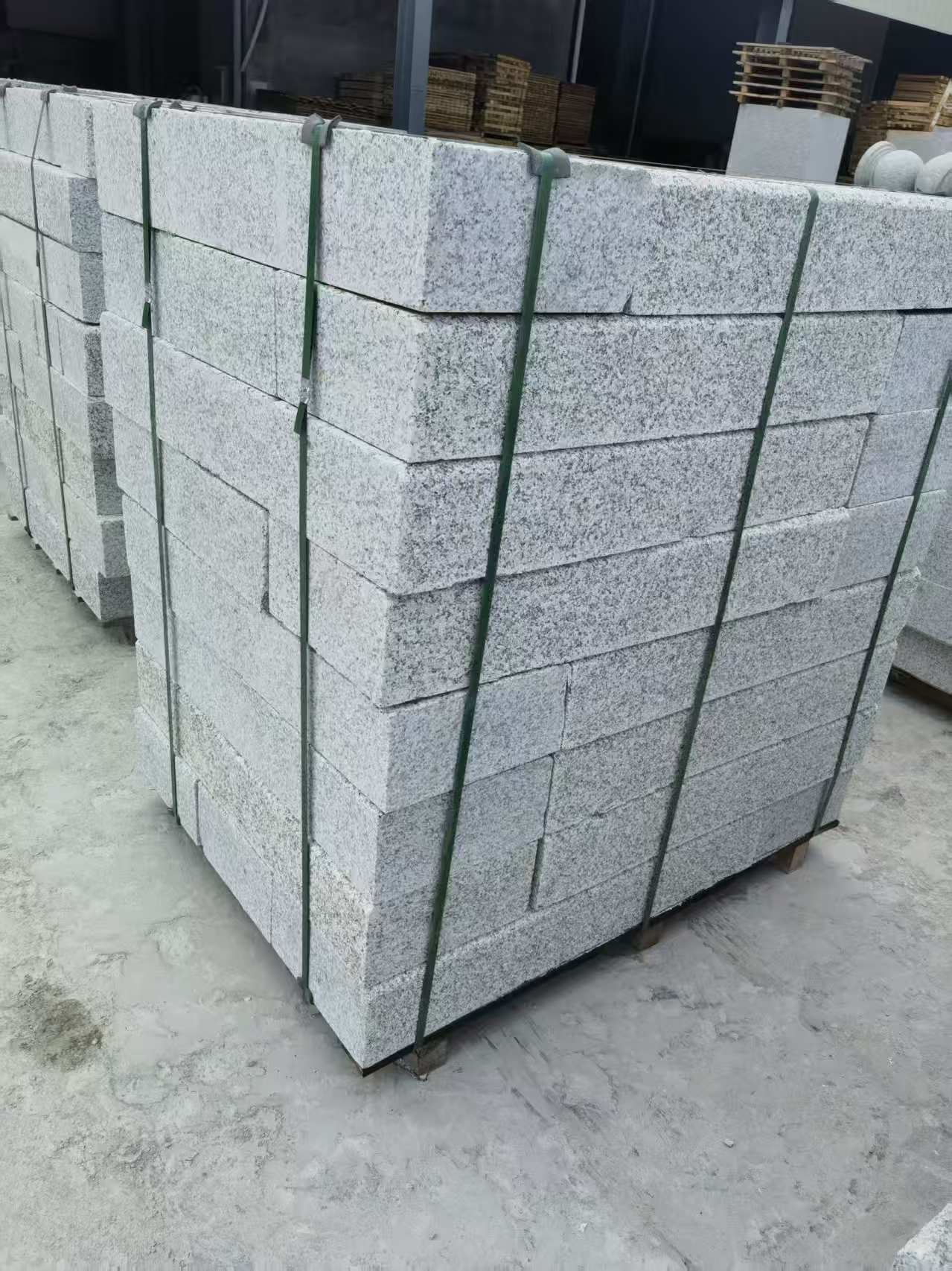 衡水 芙蓉白火烧两面路沿石