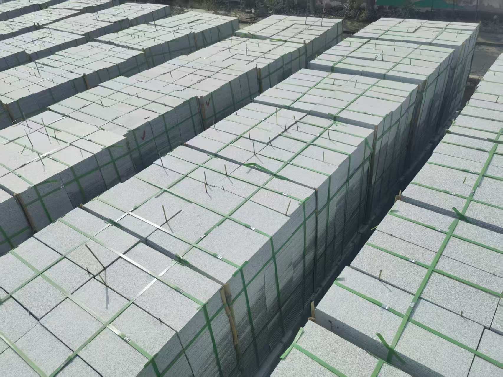 衡水 芝麻白1.8公分火烧300*600地铺，清仓大甩卖