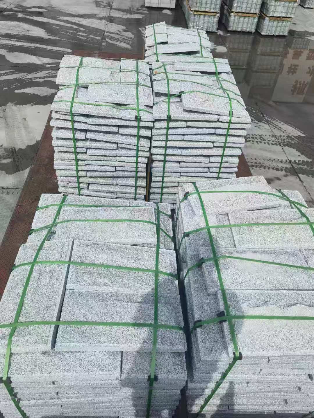 衡水 芝麻白蘑菇石装车出货