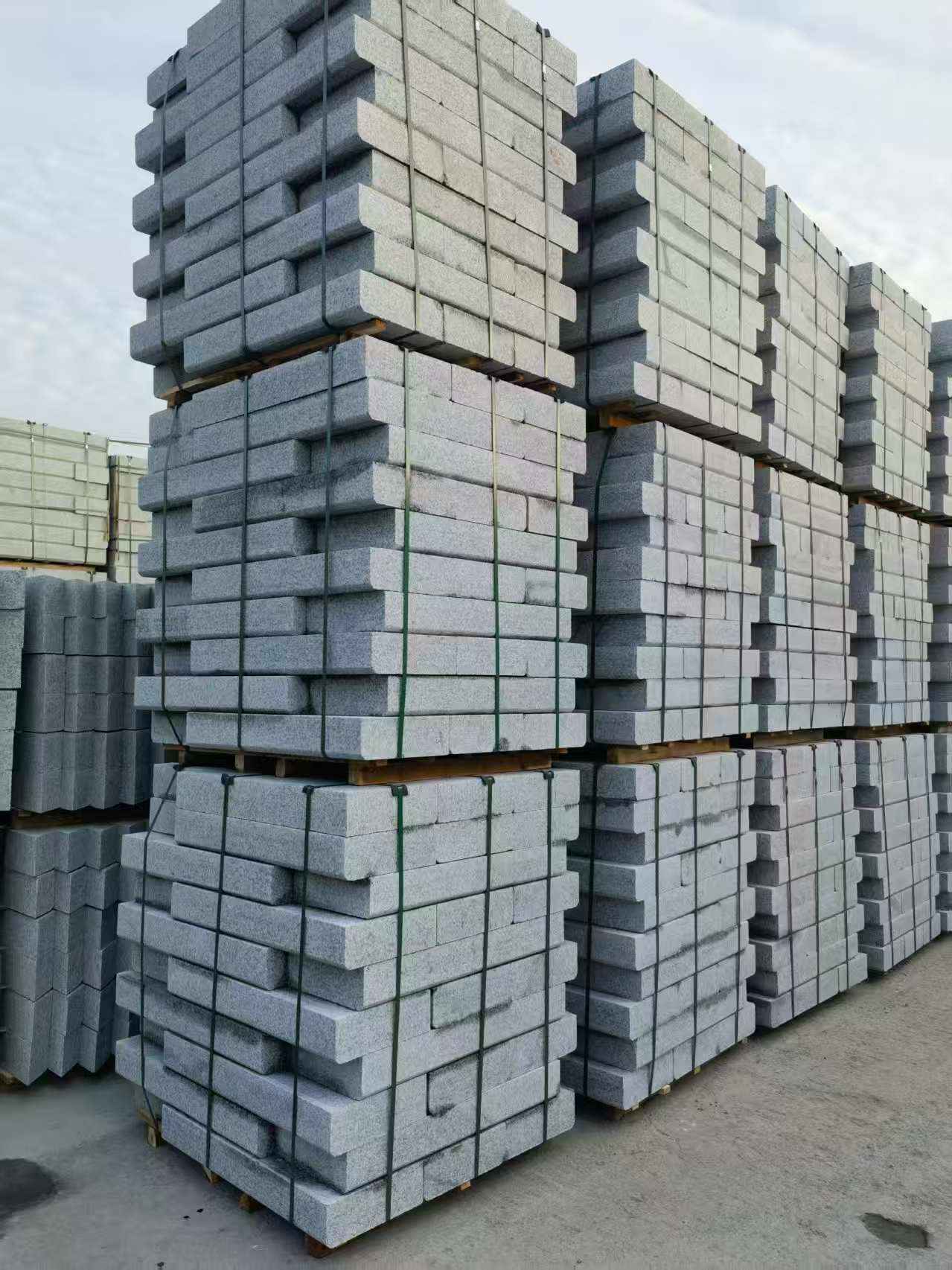 衡水 路沿石（路侧石），颜色一致，尺寸标准