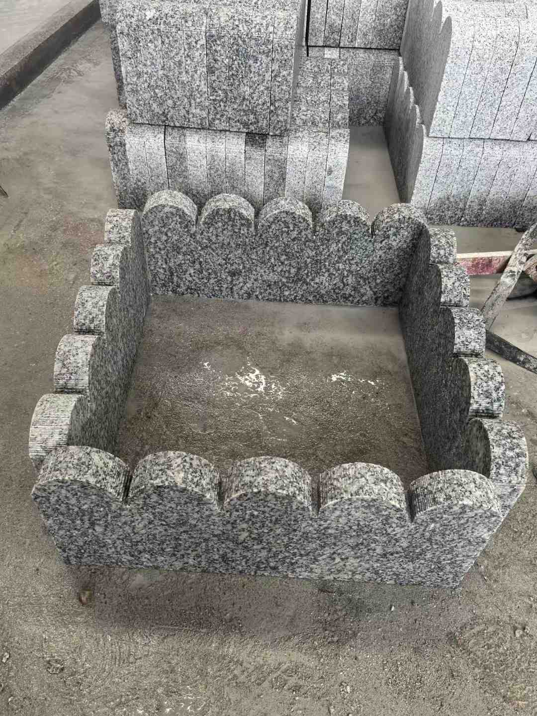 衡水 花边石、花坛围栏石、花池界石、菜园栅栏石、镶边石、波浪状界石介绍