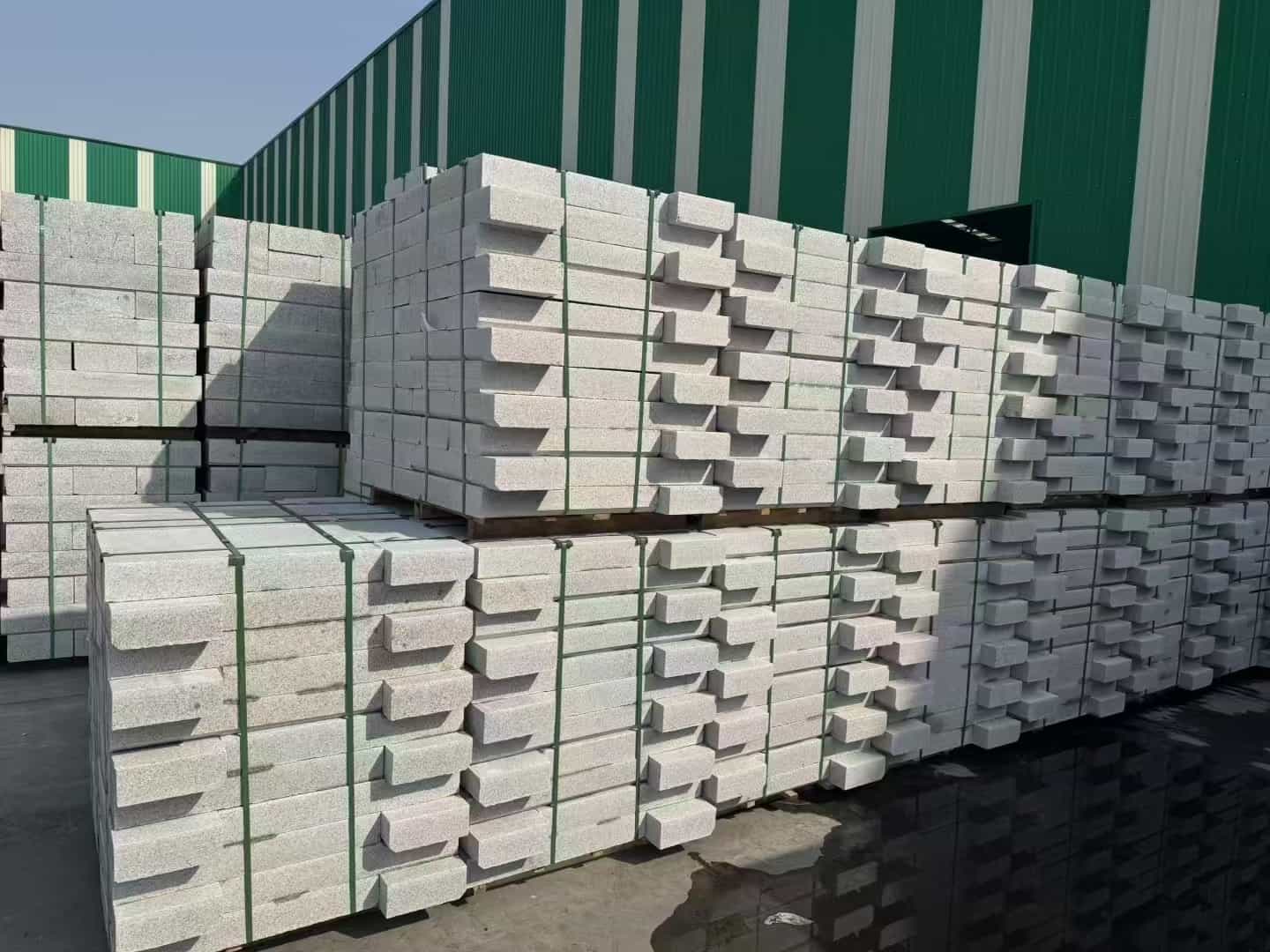 衡水芝麻白路沿石