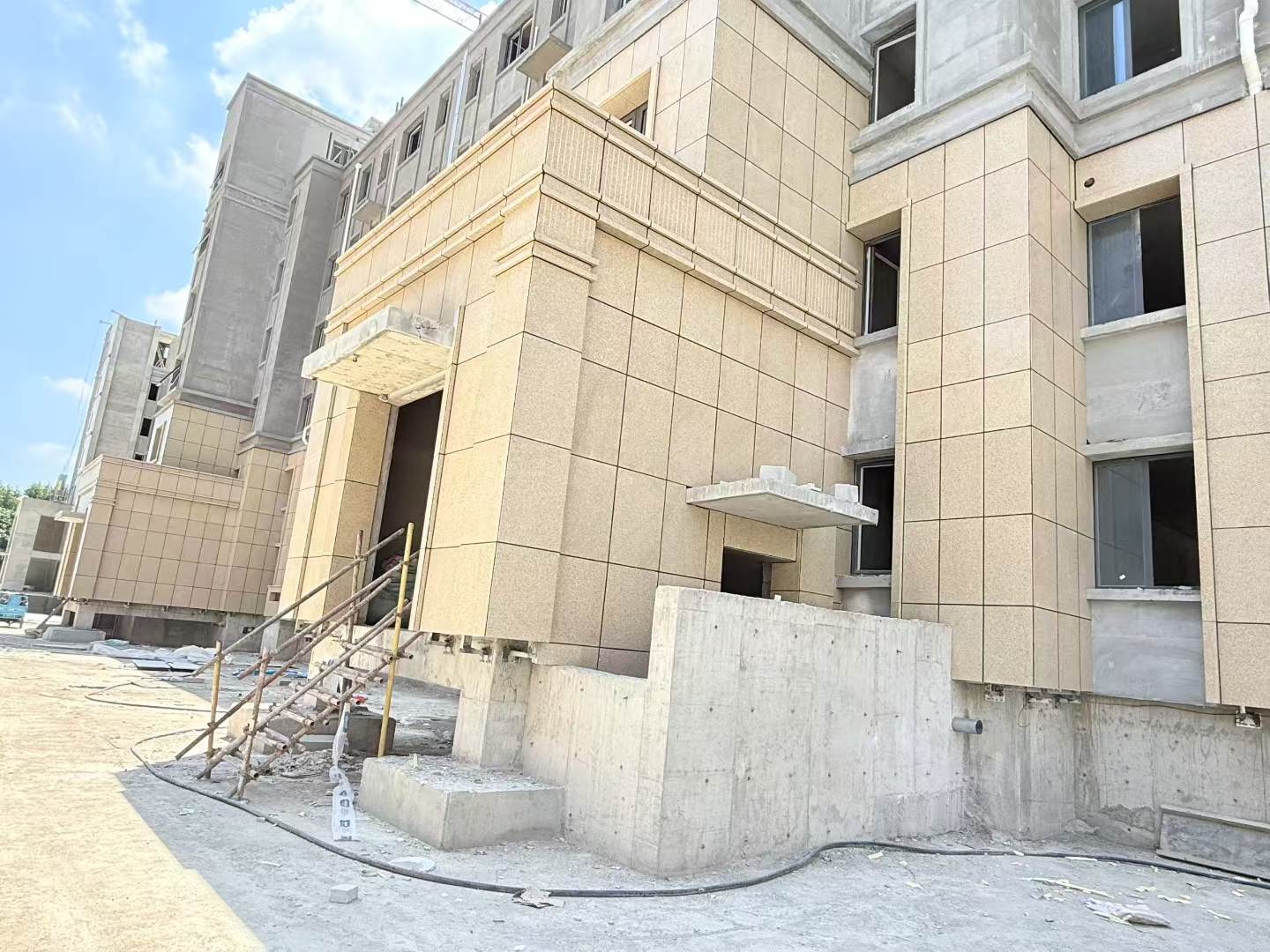 衡水 黄金麻干挂，工地实拍